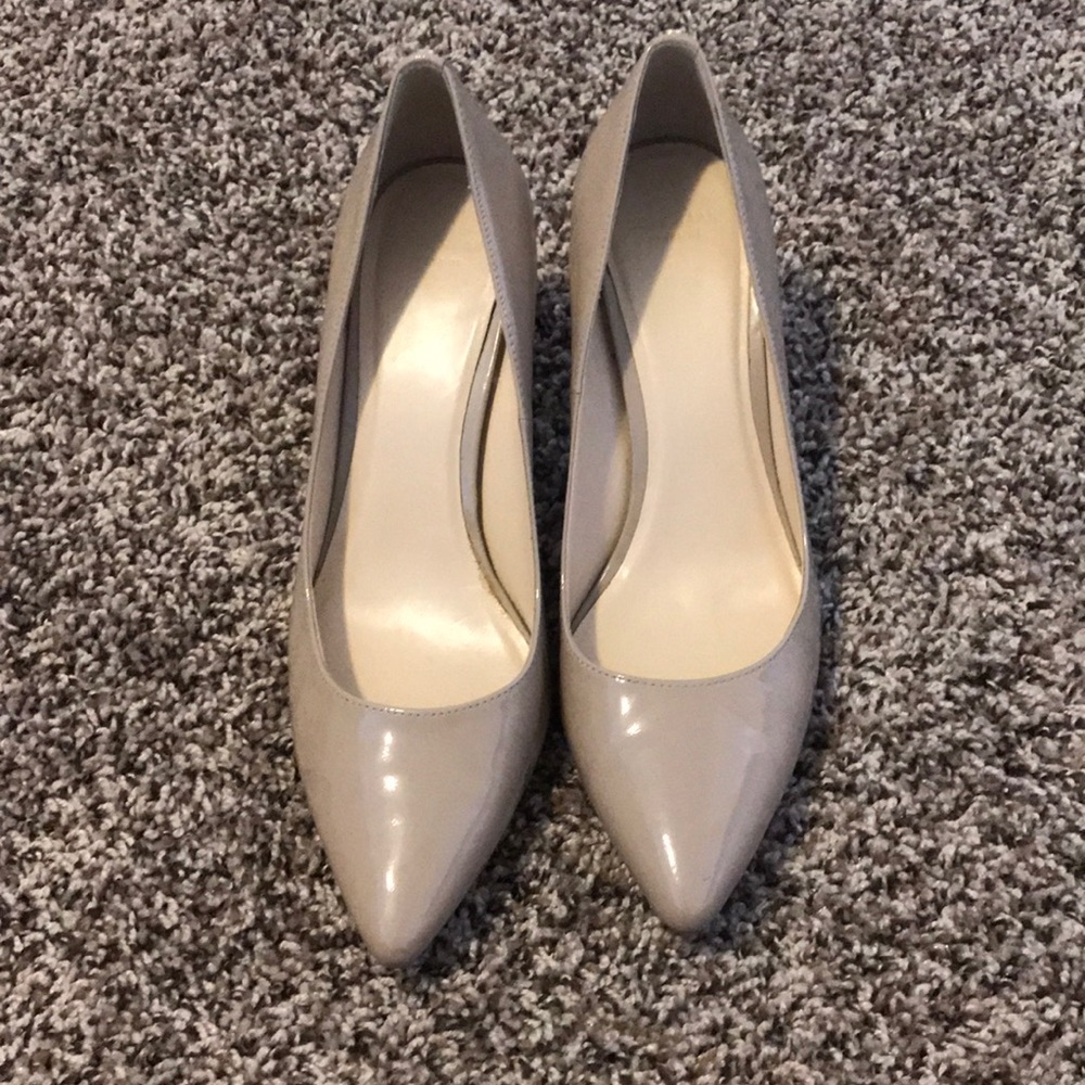 Cole haan patent pumps size 8